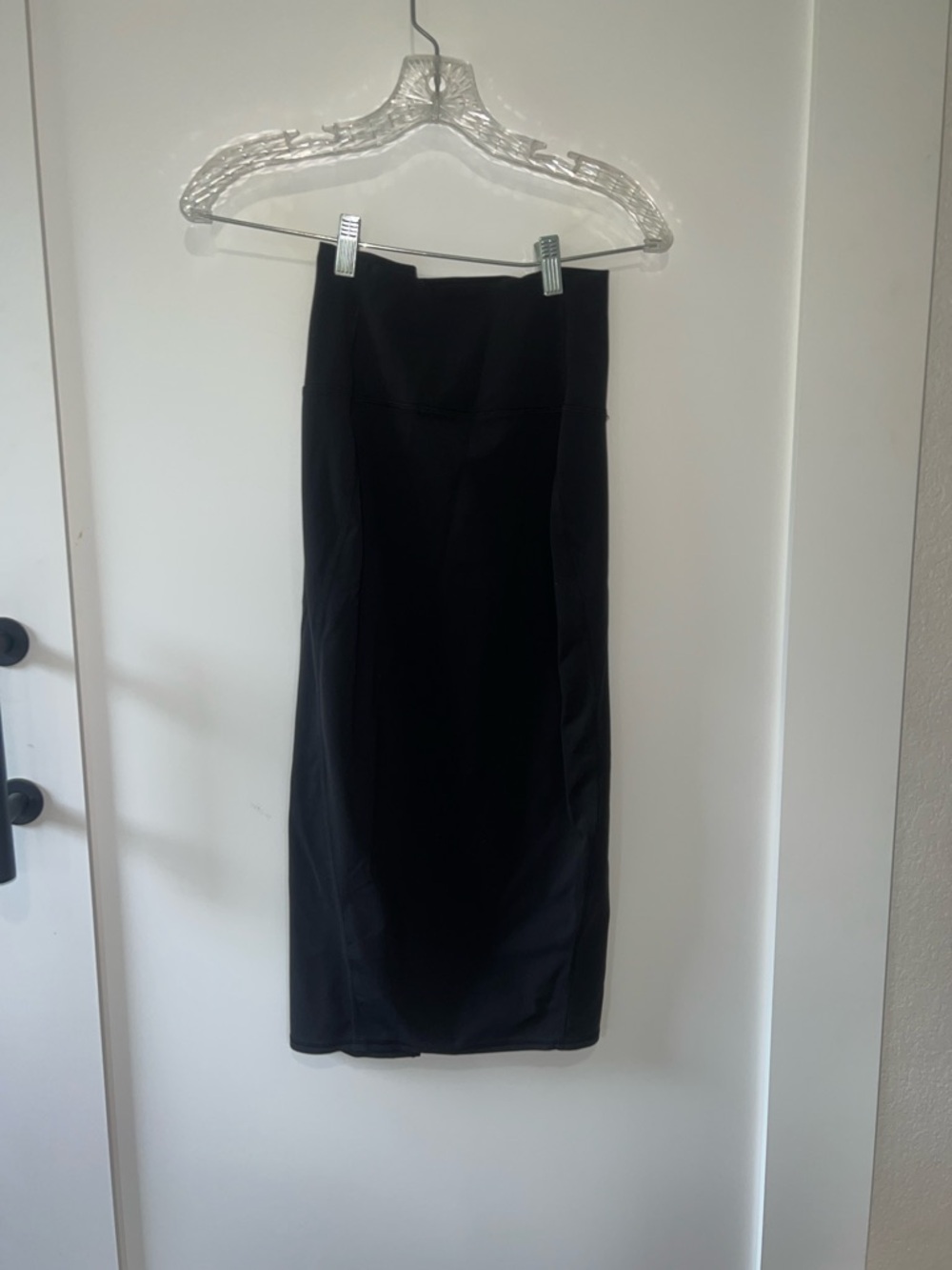 Lululemon Nulu Slim-Fit High-Rise Skirt